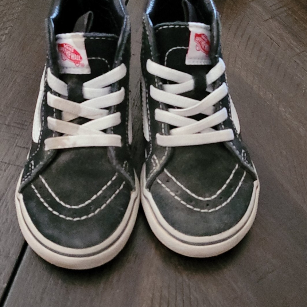 Vans toddler shoes!